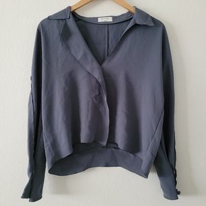 Aritzia Babaton dark gray long sleeve martin blouse